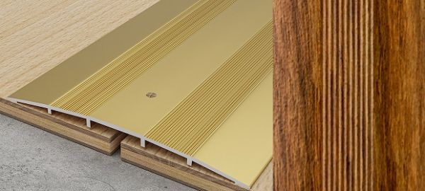 Стык широкий 100мм дуб мед