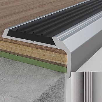 Угол 40*20 0,9 алюминий с резиновой вставкой (черная)